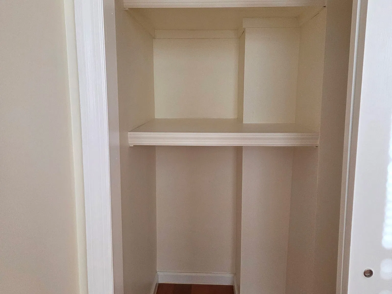 2 bed, $2,400 — Photo 4