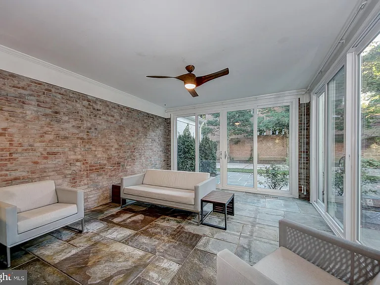 4509 Tournay Rd — Photo 20