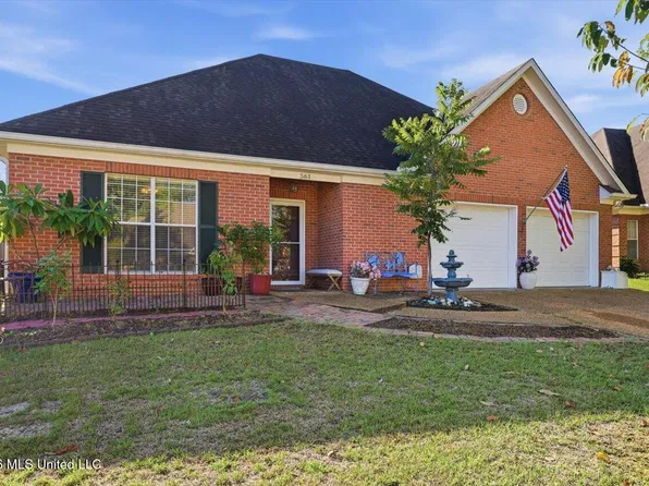 561 Spring Lake Dr, Pearl, MS 39208