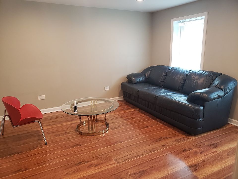 1st image of 3611 S Winchester Ave #B