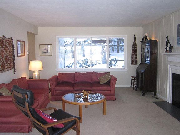 4th image of 420 SE Pioneer St
