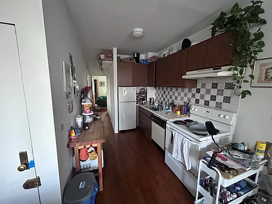 Rented by Brown Harris Stevens | media 8