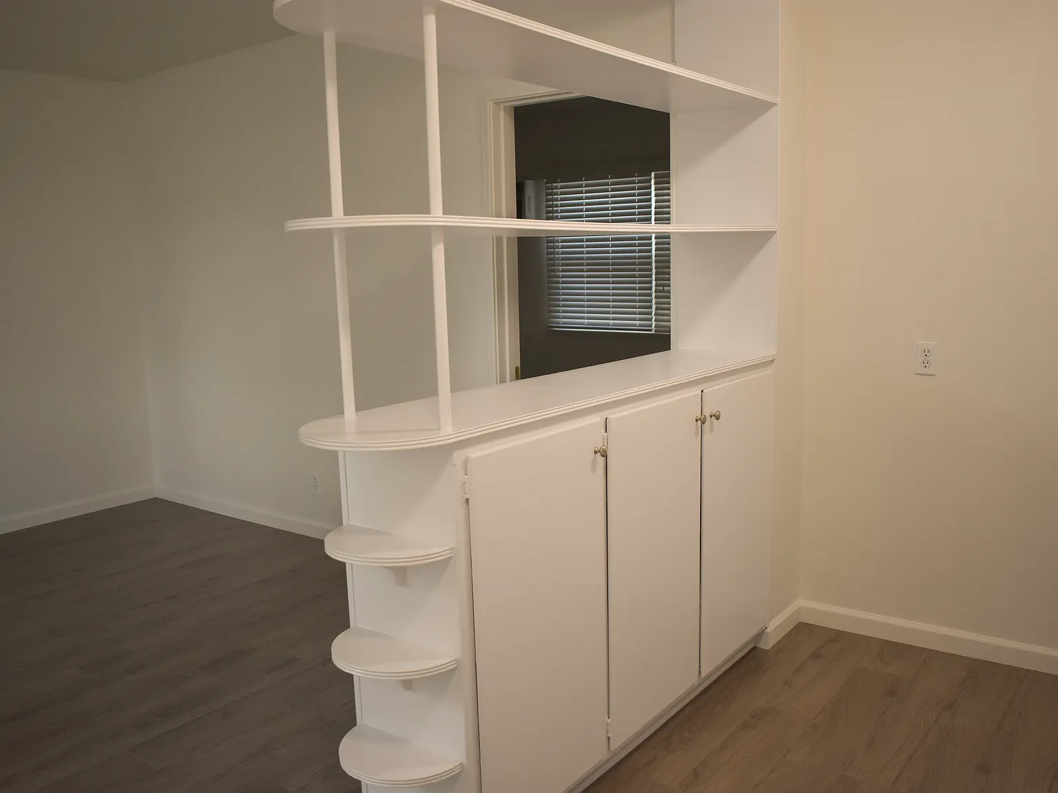 1 bed, 462 sqft, $2,050 — Photo 3