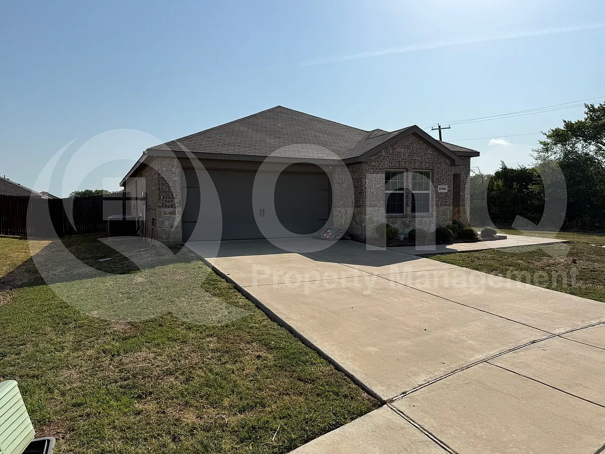 3 bed, 2.0 bath, 1531 sqft, $2,125 — Photo 1