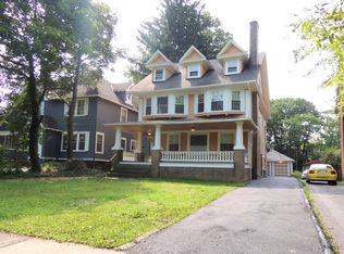 3284 Hyde Park Ave, Cleveland Heights, OH 44118