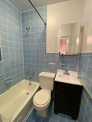 Rented by KNOCKKNOCK LLC | media 9