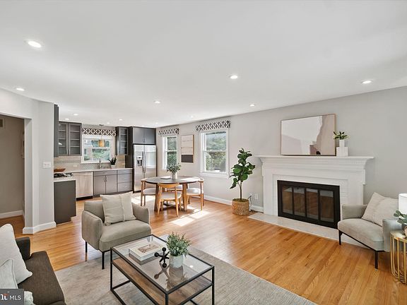 4th image of 10010 Frederick Ave