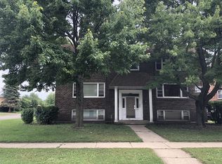 303 Kathleen Dr APT 2, Elgin, IL 60123