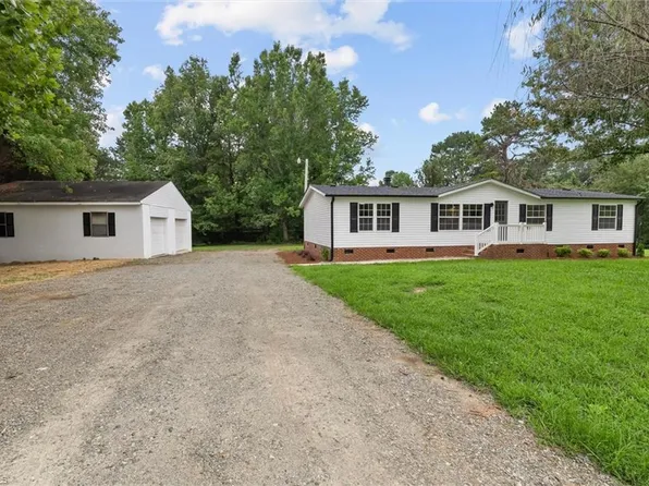 2773 Quakenbush Rd, Snow Camp, NC 27349