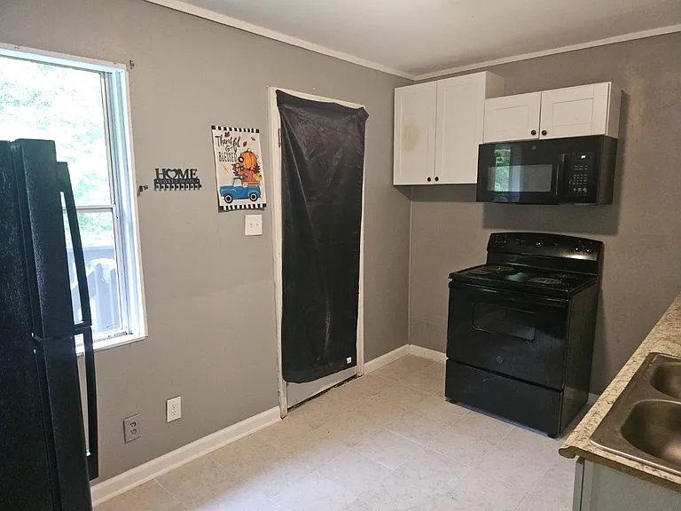 668 Grosso Ave #A — Photo 16