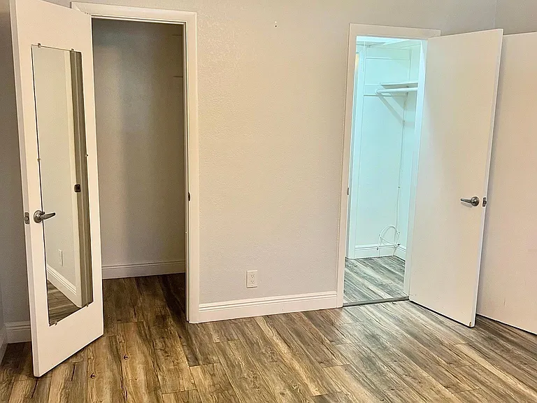 2815 NE 33rd Ave #205 — Photo 9