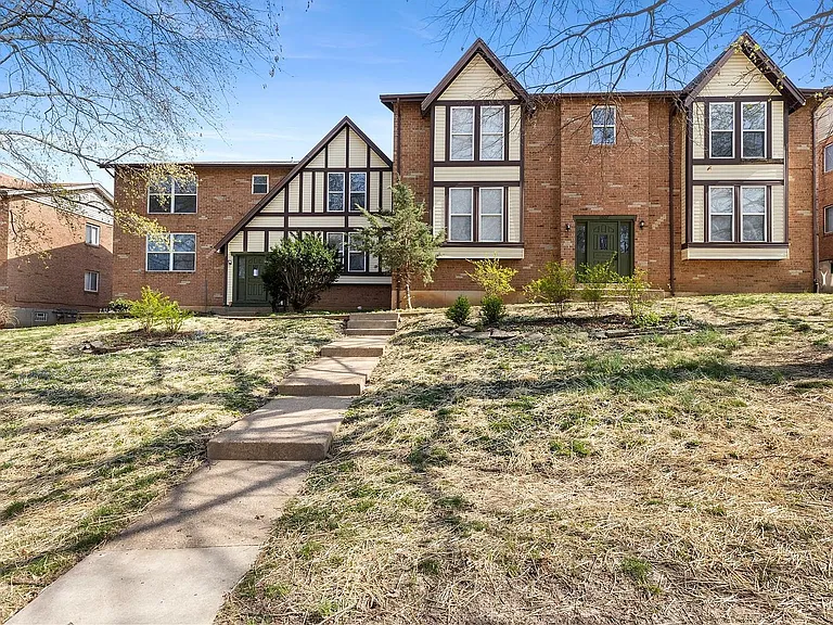 10017-10021 Rodium Dr — Photo 1