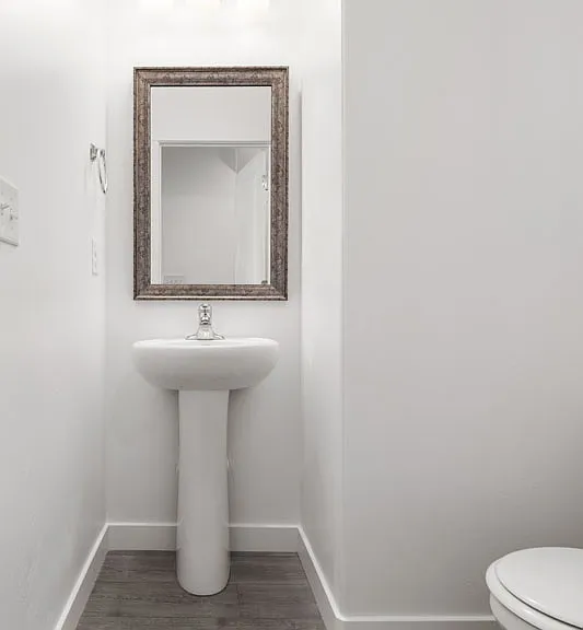 1077 Jack Dr — Photo 2