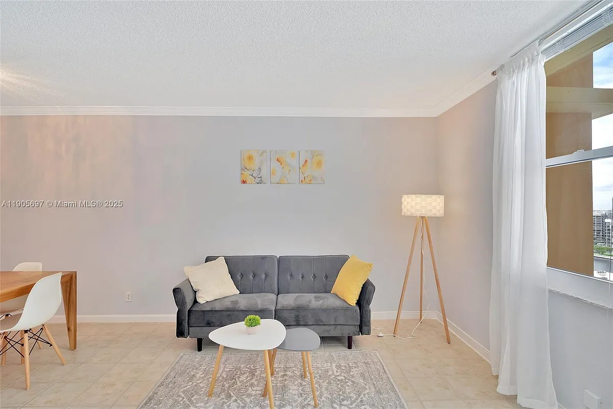 Building Photo - 2501 S Ocean Dr #1432