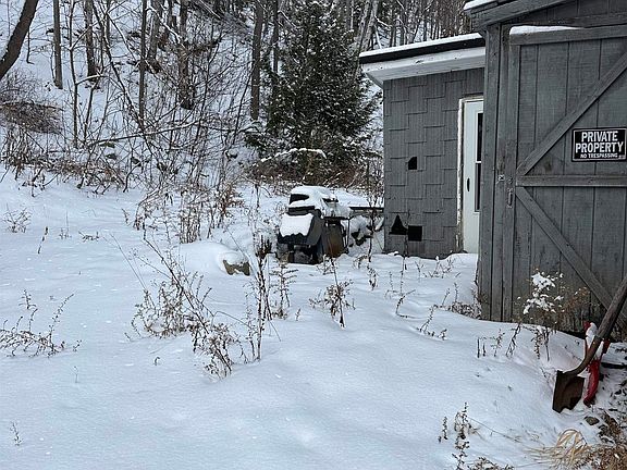 3rd image of 105 Maple Street