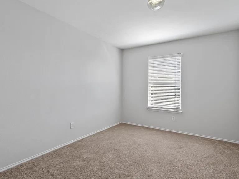 120 Brazos Ln — Photo 21