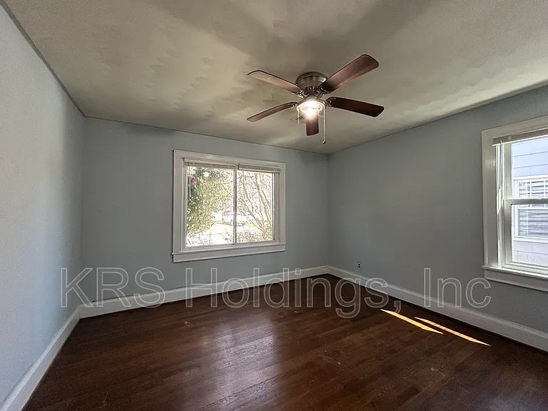 409 E Lorengo Ave — Photo 13