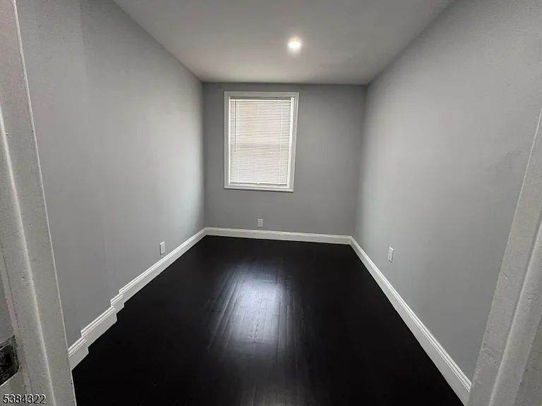 109 Arlington Blvd — Photo 11