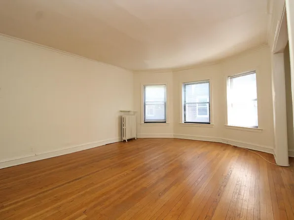 4310 N Ashland Ave #2W, Chicago, IL 60613