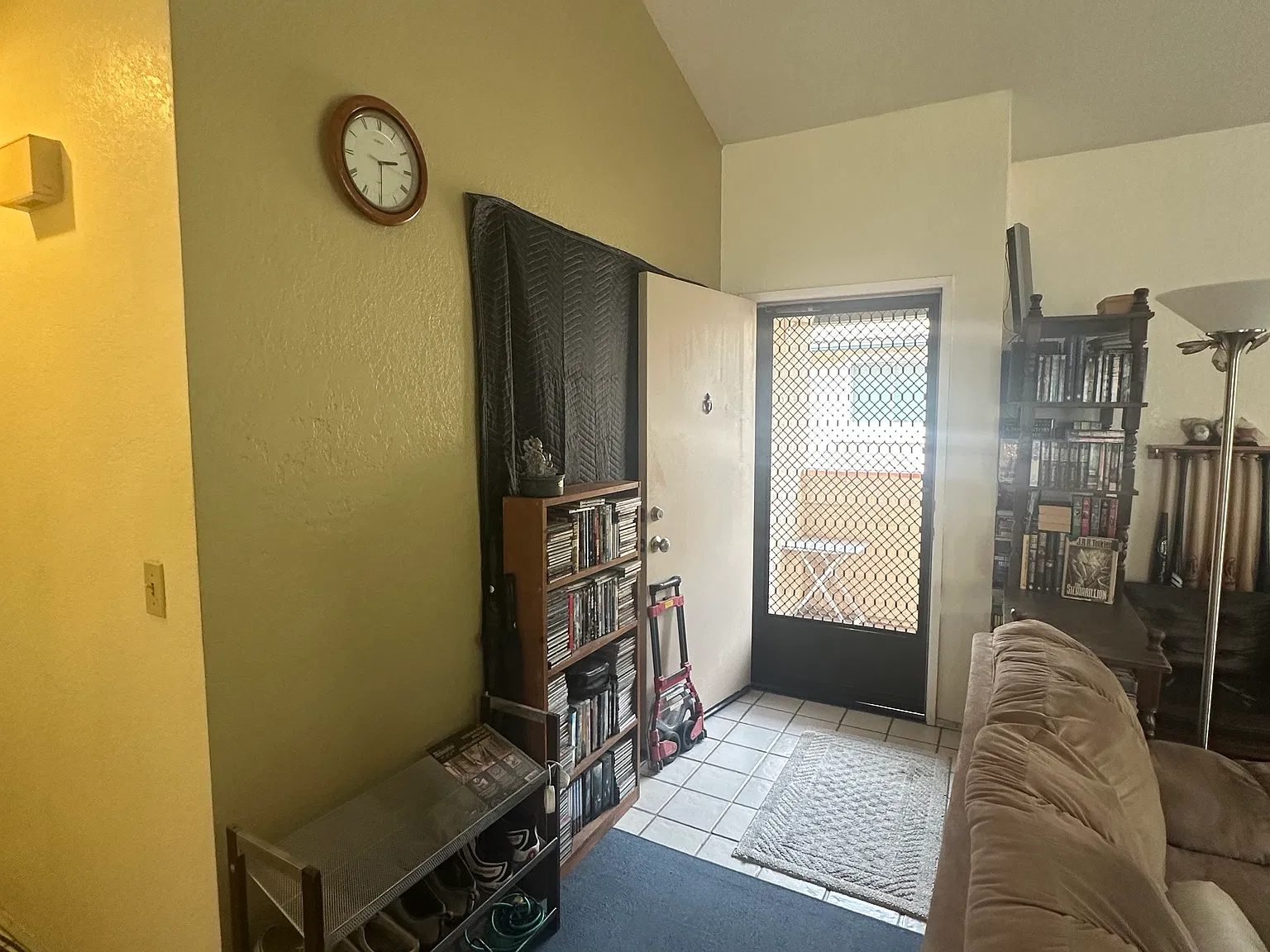 3 bed, 1230 sqft, $1,300 — Photo 3