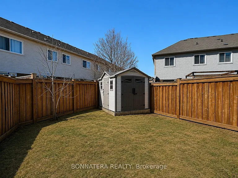 409 Hobbs Cres — Photo 40