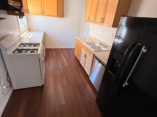 415 W Marietta Pl