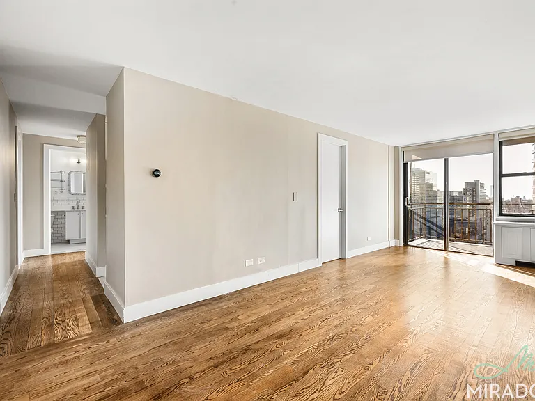 330 E 39th St #25M — Photo 1