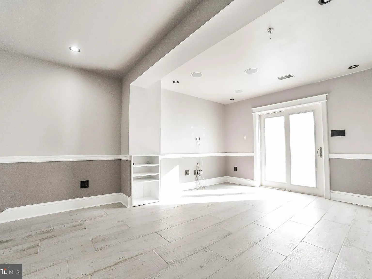 4 bed, 3.5 bath, 2370 sqft, $2,950 — Photo 4