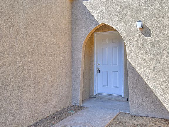 5th image of 801 Marie Park Dr NE