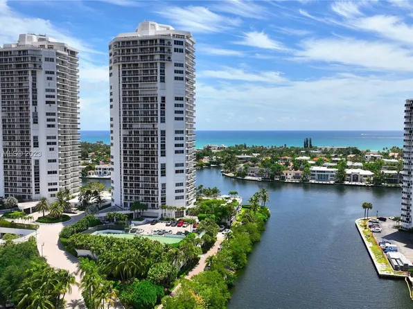 3802 NE 207th St APT 31, Aventura, FL 33180