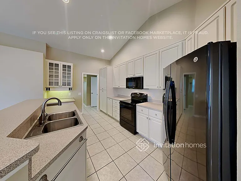 9424 Clover Glen Dr — Photo 7