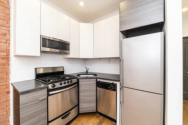 Rented by Platinum Properties | media 11