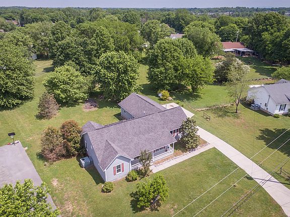3rd image of 4022 Higdon Dr