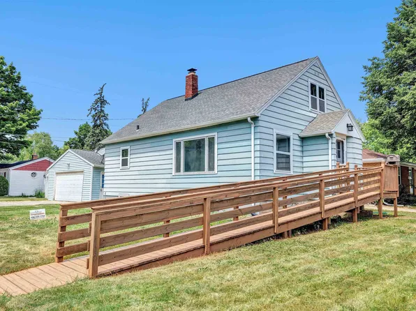 1028 Gross Ave, Green Bay, WI 54304
