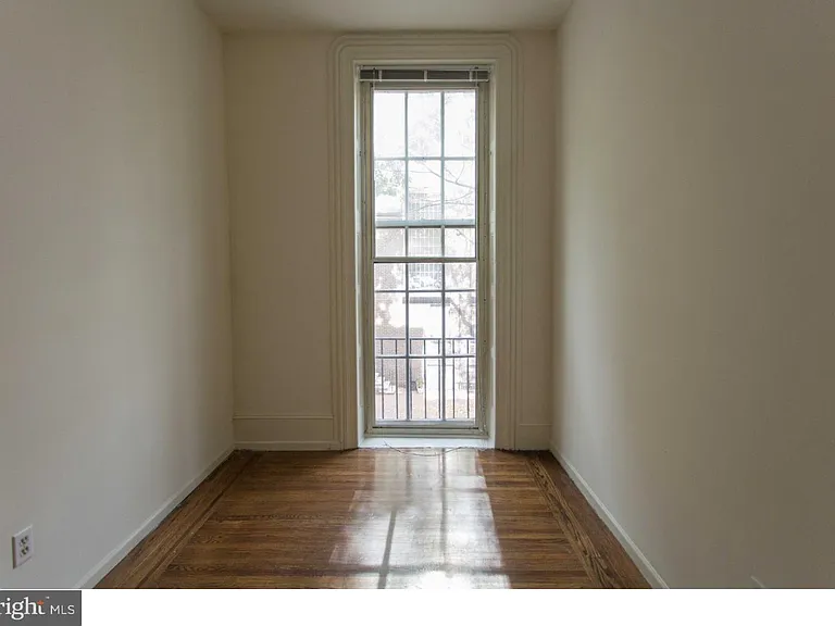 526 Spruce St #3R — Photo 14