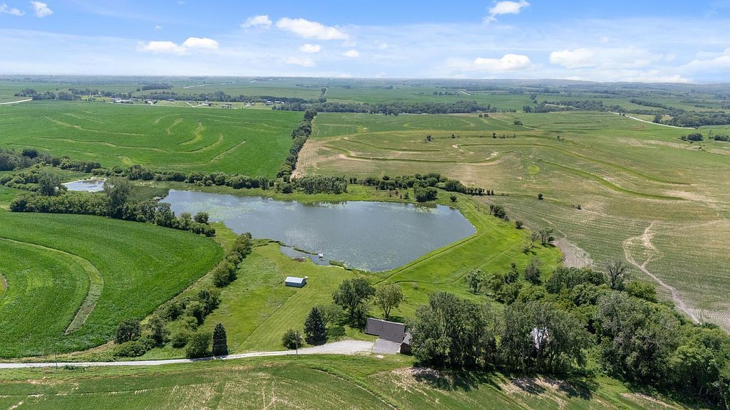 61998 S Highway 275 - Property Image