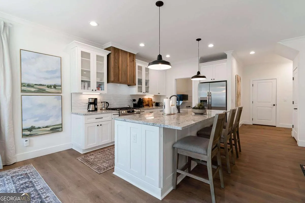 5 bed, 3.5 bath, $9,995 — Photo 4
