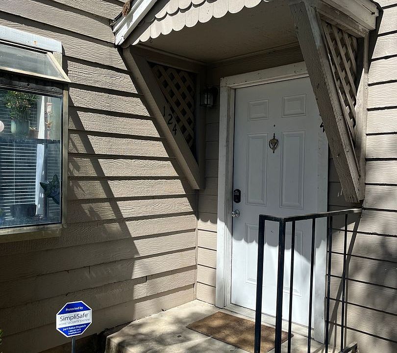 1st image of 5616 Emerald Forest Dr APT 124