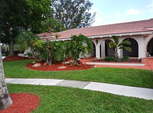 16500 Lake Tree Dr, Weston, FL 33326