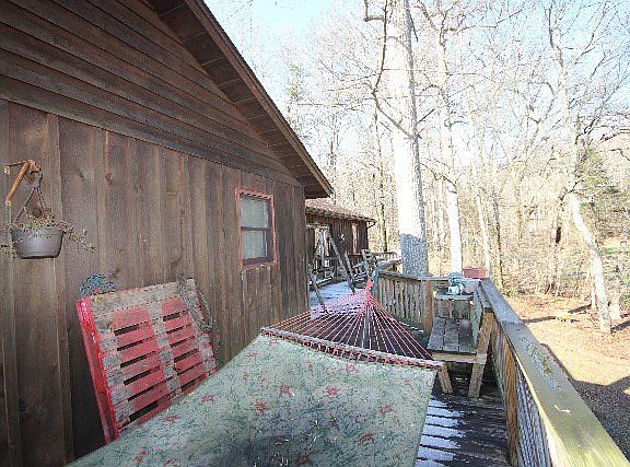 4th image of 1751 Golf Ln