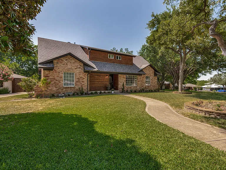 10908 Colbert Way — Photo 2