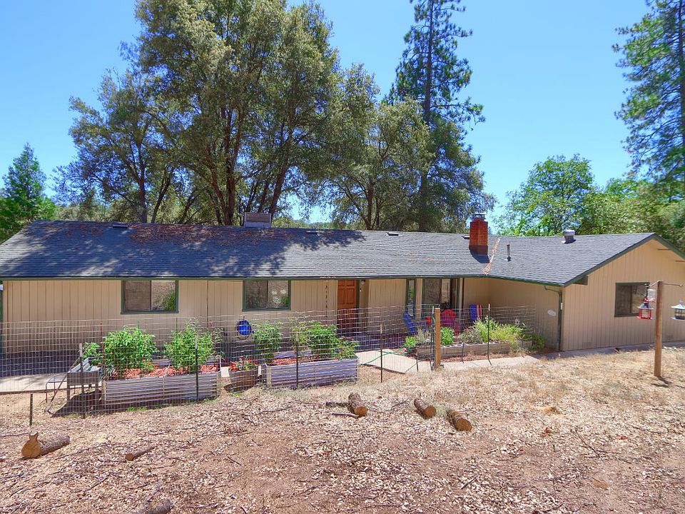 1st image of 4965 Moss Creek Ln
