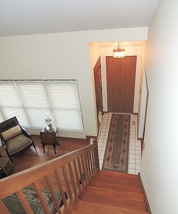 3rd image of 1904 Wisteria Ct APT 2