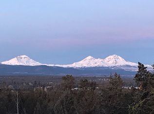 65710 Mariposa Ln, Bend, OR 97703