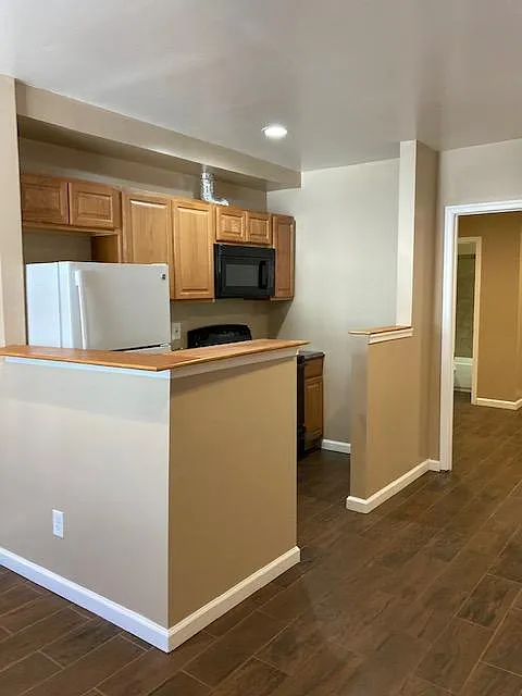 1 bed, 400 sqft, $850 — Photo 4