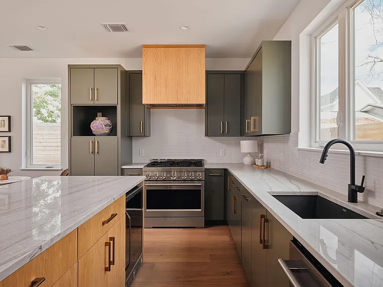 3019 Garwood St #2 — Photo 7