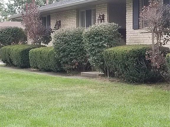 2nd image of 6200 Carriage Dr