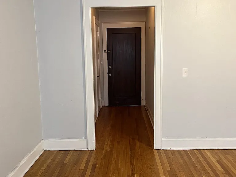 2015 NW Flanders St #304 — Photo 11