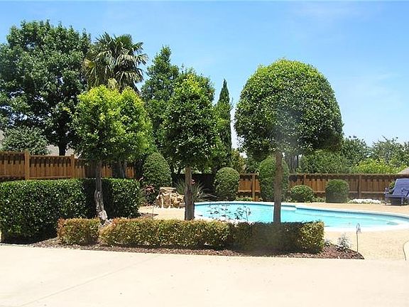 5th image of 5109 Natchez Dr