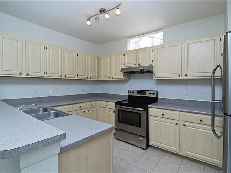 2133 Shadow View Cir — Photo 12